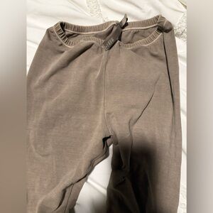 SKIMS Desert leggings